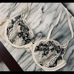 Victoria Secret Lace Lingerie Bra